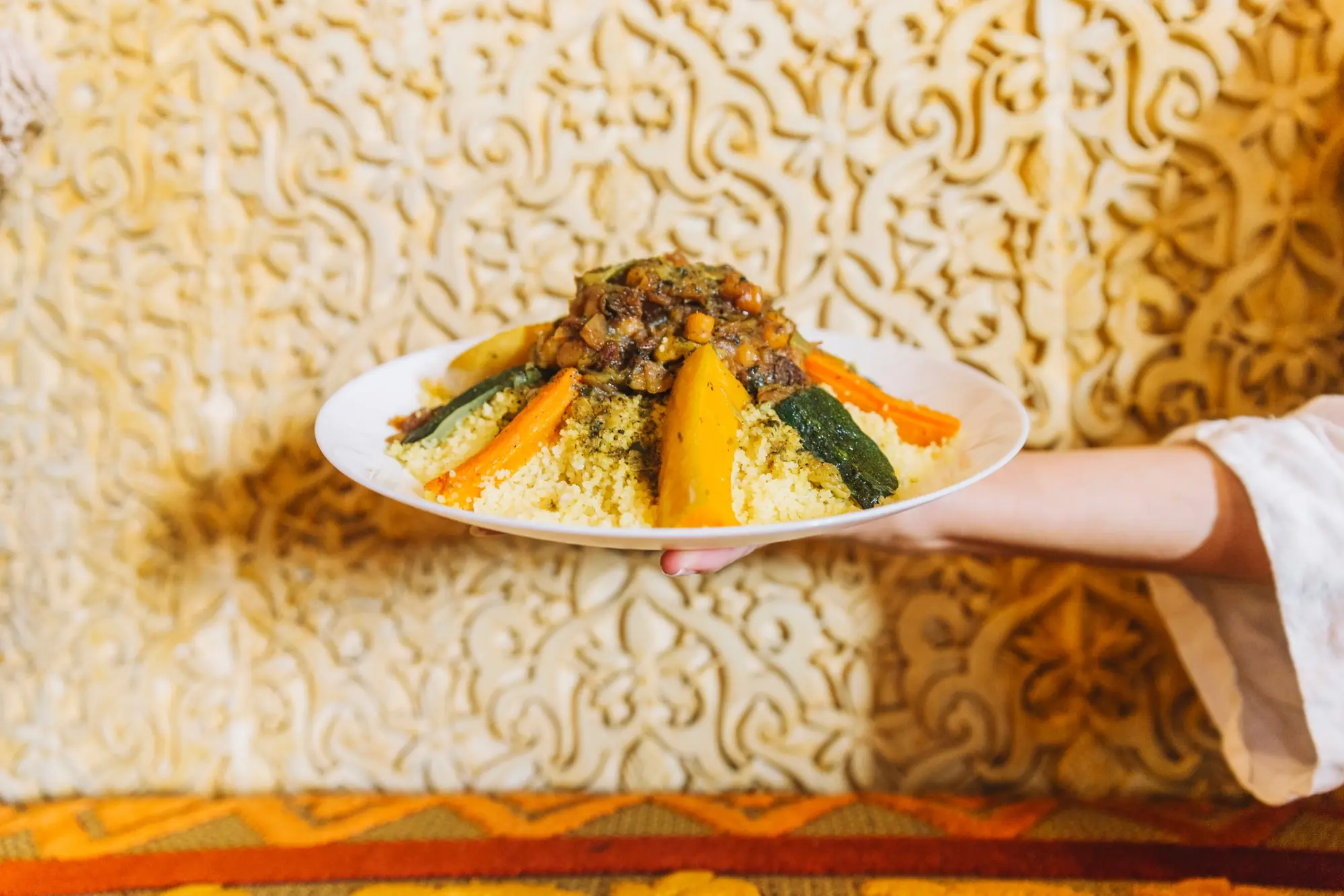 Couscous servi à table